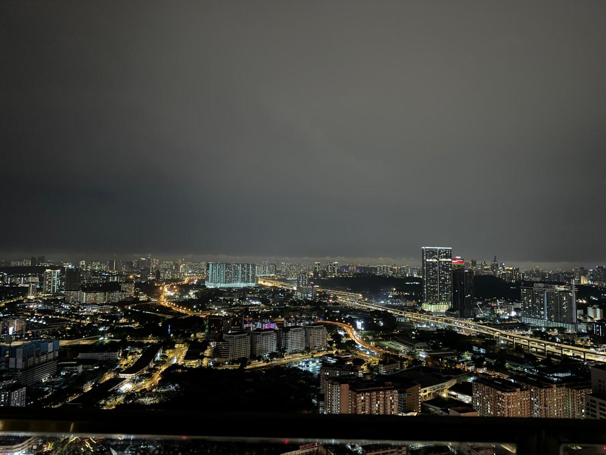 Pangsapuri Sunway Velocity 5pax 2r1b Link Bridge To Sunway Velocity Mall Mrt Lrt Maluri & Cochrane Sky View *