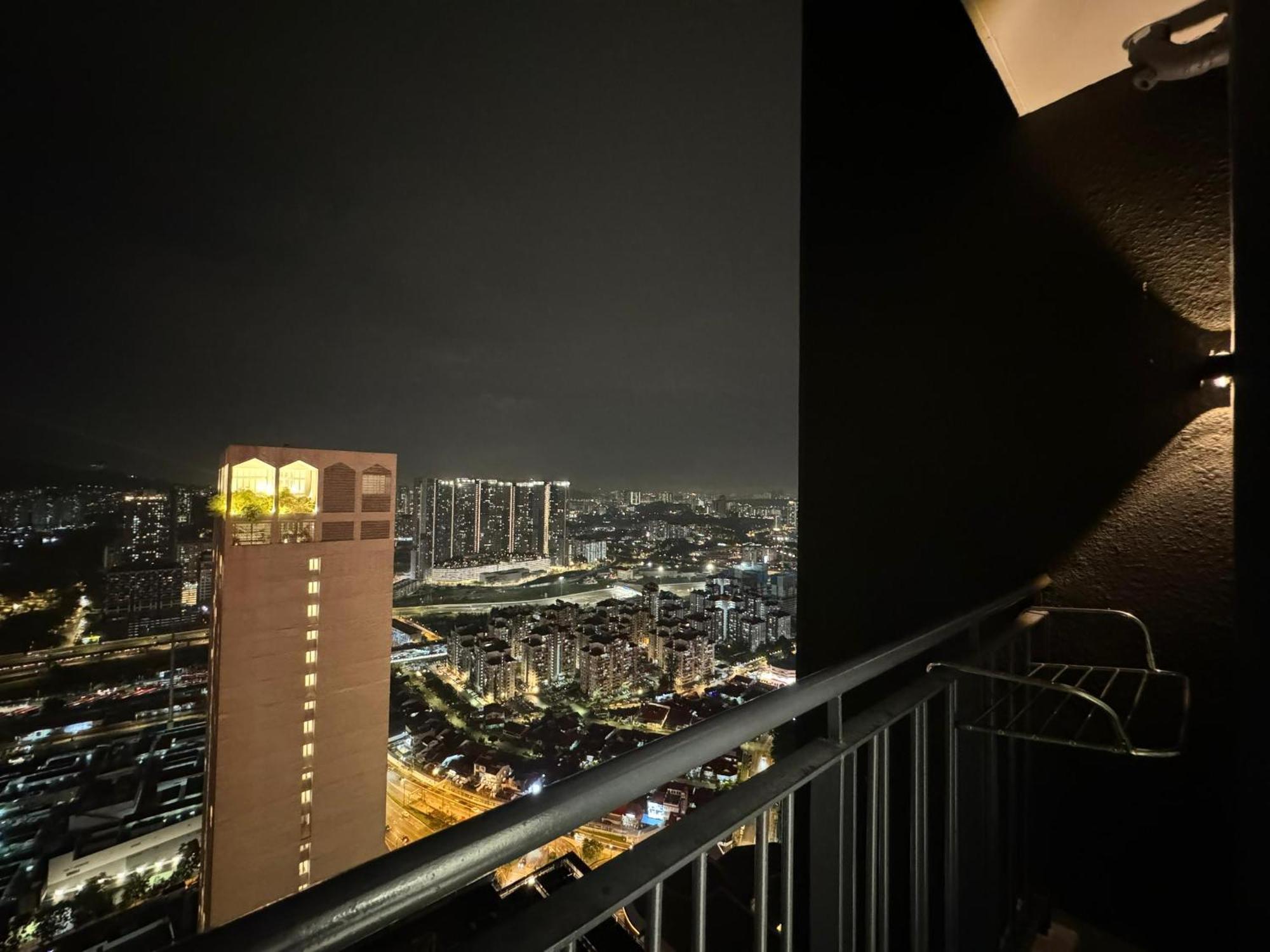Sunway Velocity 5pax 2r1b Link Bridge To Sunway Velocity Mall Mrt Lrt Maluri & Cochrane Sky View *